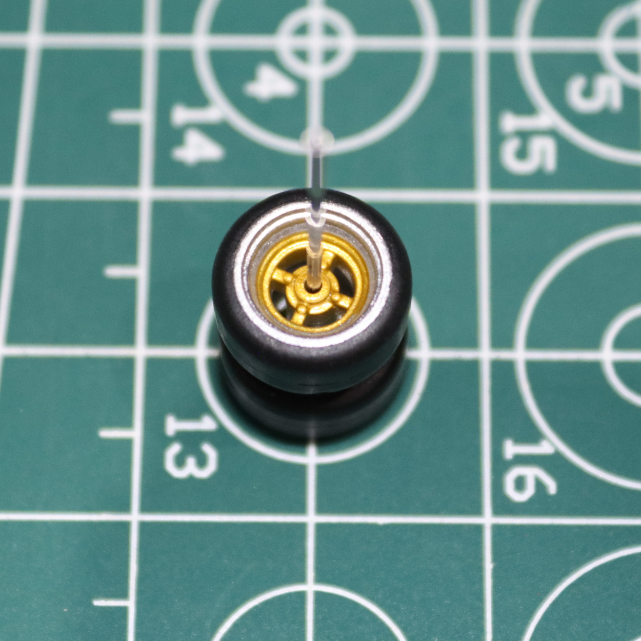 Rim 10: Silver & Gold